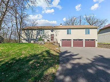 4th image of 7783 Kingsview Ln N