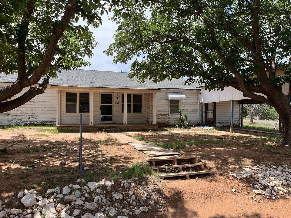 1st image of 708 Avenue E