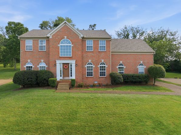 232 Spy Glass Way, Hendersonville, TN 37075 home