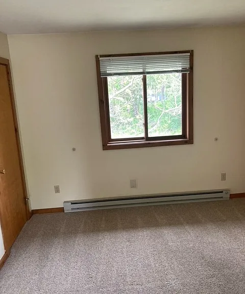 1895 E Shore Dr — Photo 8