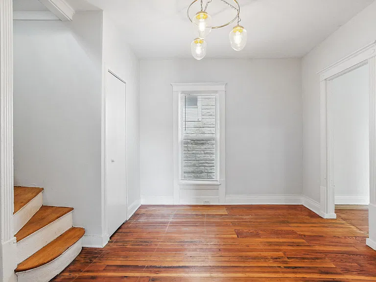 3213 Lexington Ave — Photo 13