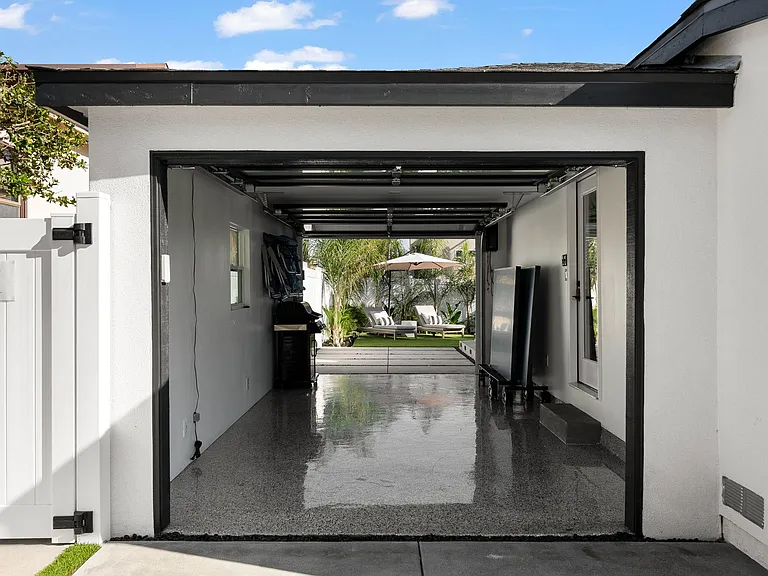 1217 Wilbur Ave — Photo 33