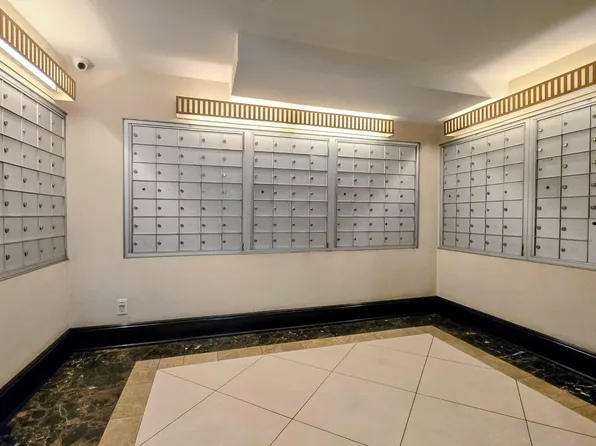 118-18 Union Turnpike image 22 of 29