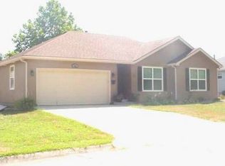 406 W 1st St, Lawson, MO 64062