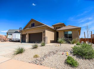 1930 N Creek Side Ct, Washington, UT 84780