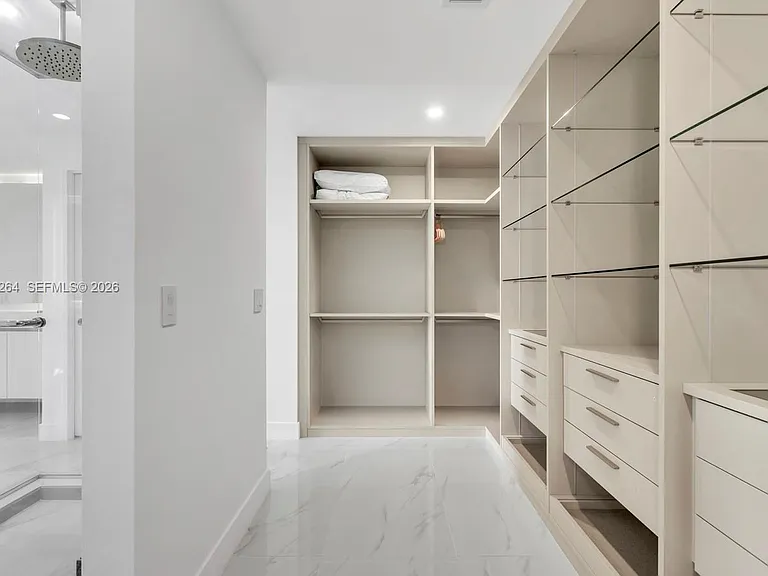 700 NE 24th St #5502 — Photo 63