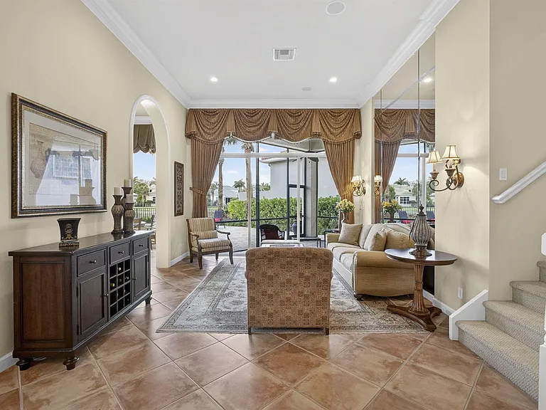 207 Andalusia Dr — Photo 9
