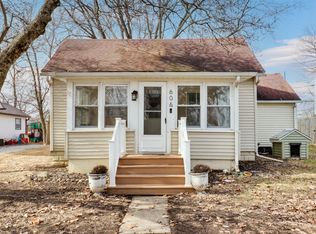 606 SE Vine St, Atlanta, IL