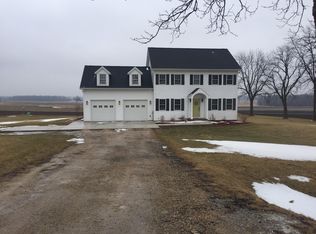 8249 Edgewater Rdg, Omro, WI 54963