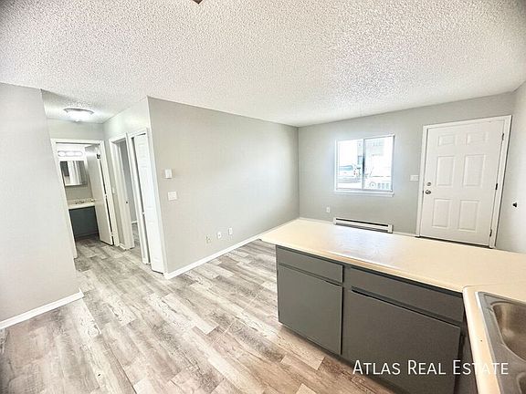 5th image of 6895 Space Village Ave #R