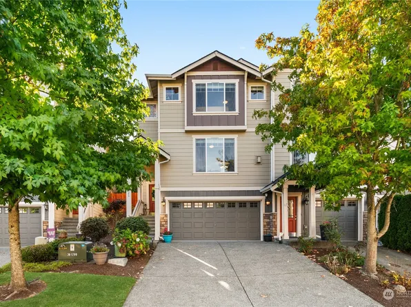 526 Pilchuck Path, Everett, WA 98201