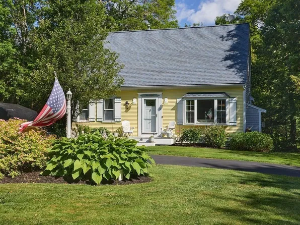 10 Ryder Cir, Sandwich, MA 02563