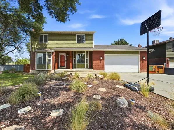5695 S Inwood Dr, Salt Lake City, UT 84129