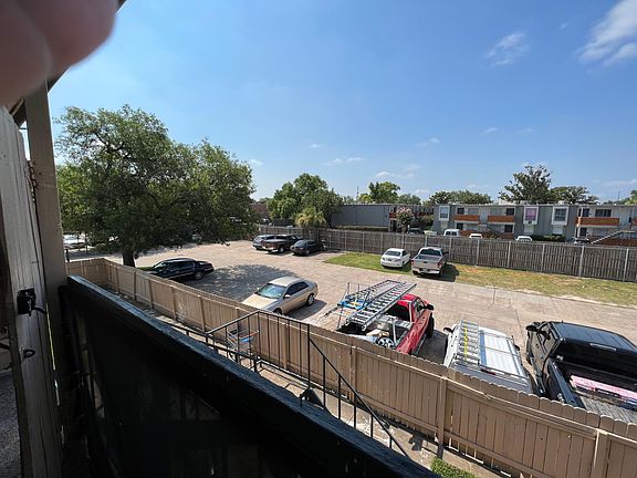 4th image of 8201 Richmond Ave APT 46