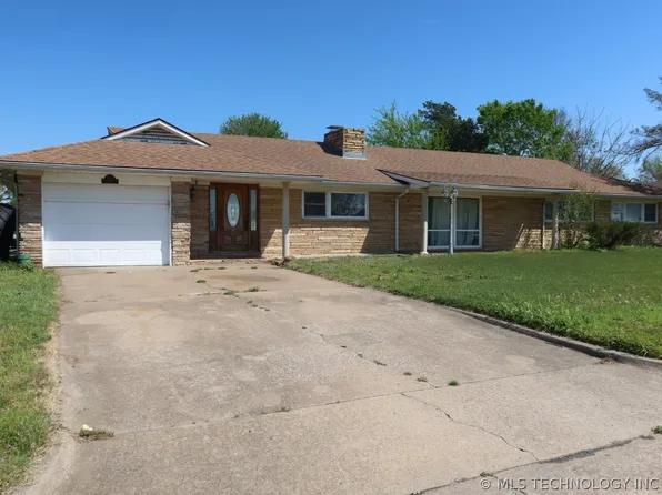 3606 Idaho Ave, Bartlesville, OK 74006