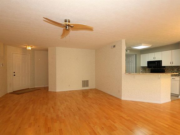4th image of 2118 Castle Bar Ct Unit 203