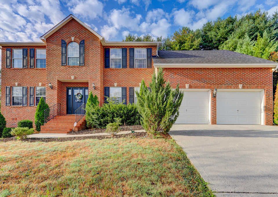 1st image of 1451 Queensbridge Dr
