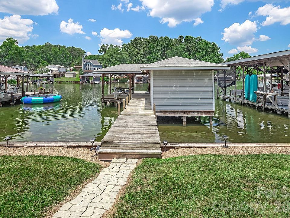 1st image of 680 Lake Head Rd #130