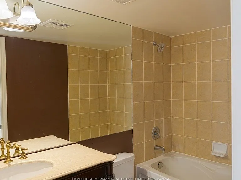 80 Harrison Garden Blvd #1819 — Photo 11