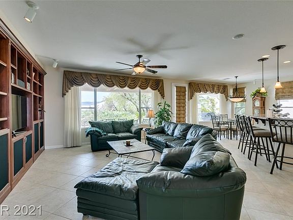 5th image of 10245 Sofferto Ave