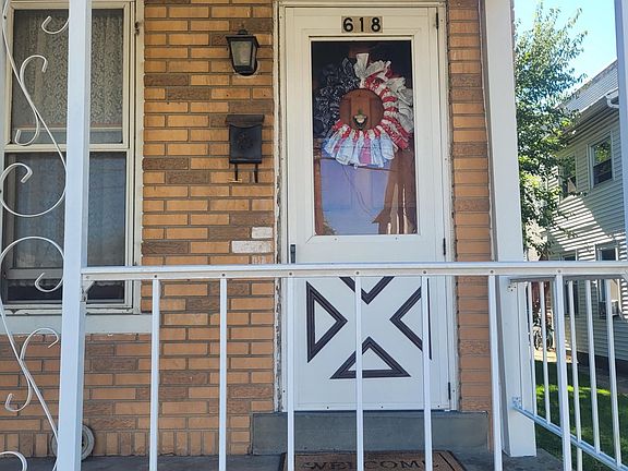 3rd image of 618 Minor St