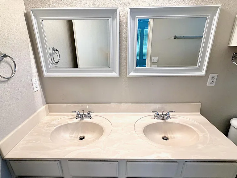 12333 Paloma Blanca Way — Photo 16