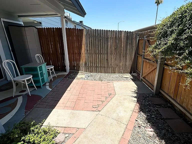 10100 N 89th Ave #30 — Photo 10