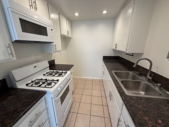 4th image of 309 N San Dimas Canyon Rd