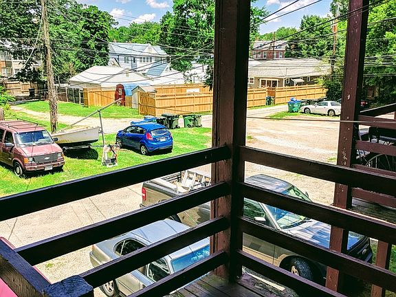 4th image of 3318 Ellwood Ave APT B
