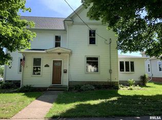 114 N College Ave, Geneseo, IL 61254
