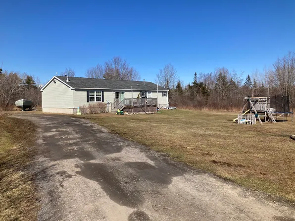 14 Gigi's Place, Owls Head, ME 04854