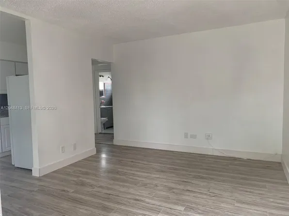 16675 NE 20th Ave #6, Miami, FL 33162