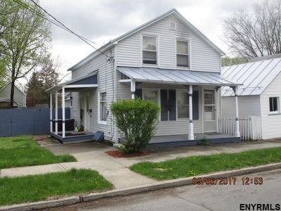 54 Oak St, Saratoga Springs, NY, 12866