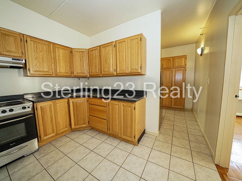 1st image of 25-66 12th St #N3