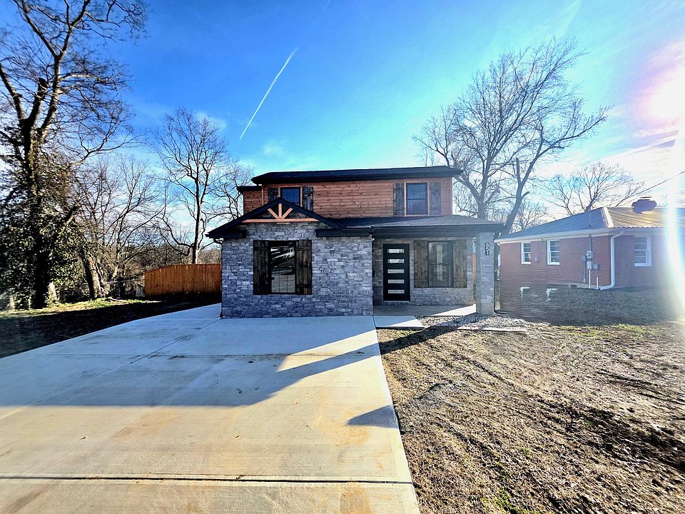 1st image of 851 Ivy Ave