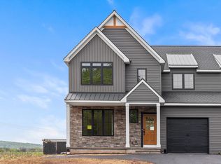 27 Lausch Rd, Denver, PA 17517