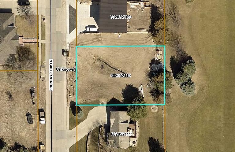 2803 Country Club Ln — Kearney Country Club