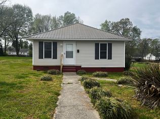 603 N 3rd St, Mebane, NC 27302