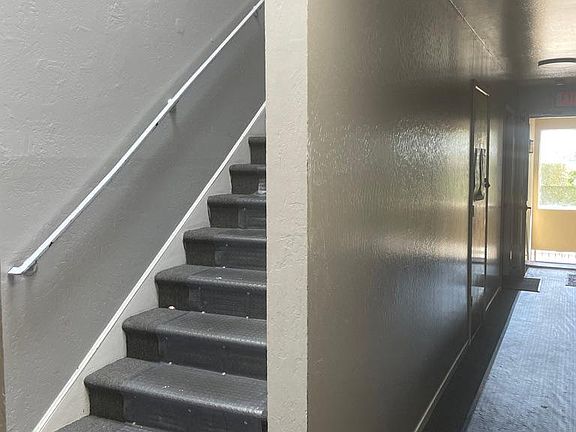 5th image of 867 Huntington Ave #9