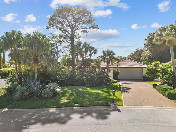 3rd image of 6414 SE Ironwood Circle