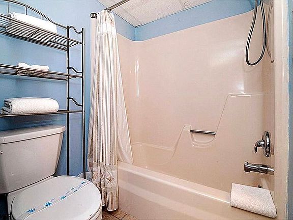 5th image of 3420 Haven Ave Unit 212