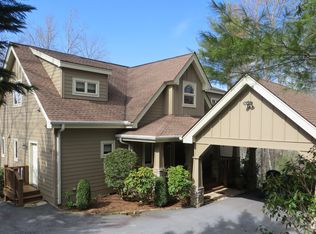 581 Whisper Winds Ct, Sapphire, NC 28774