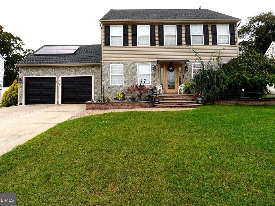 1st image of 609 Harper Dr