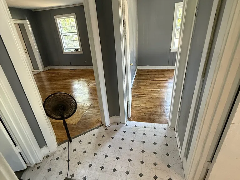 2028 Lee Ter SW — Photo 4