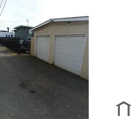 664 Lincoln Rd E — Photo 8