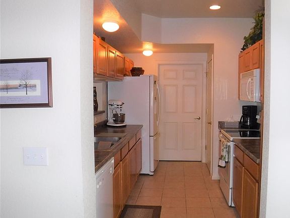 Spacious kitchen