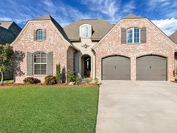 2nd image of 302 Cypress View Dr