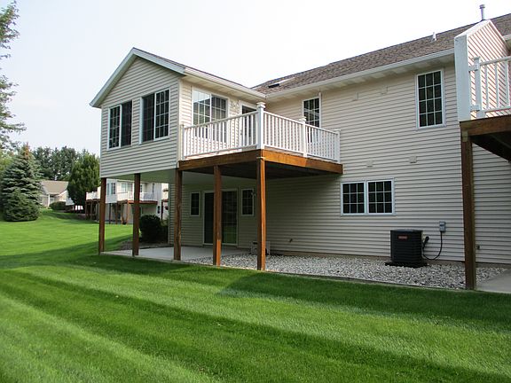3rd image of 2023 Palmerton Ct NE