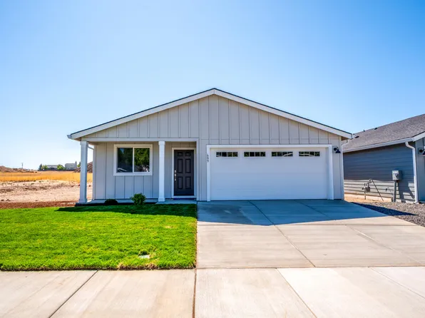 689 NE McCampbell St, Madras, OR 97741