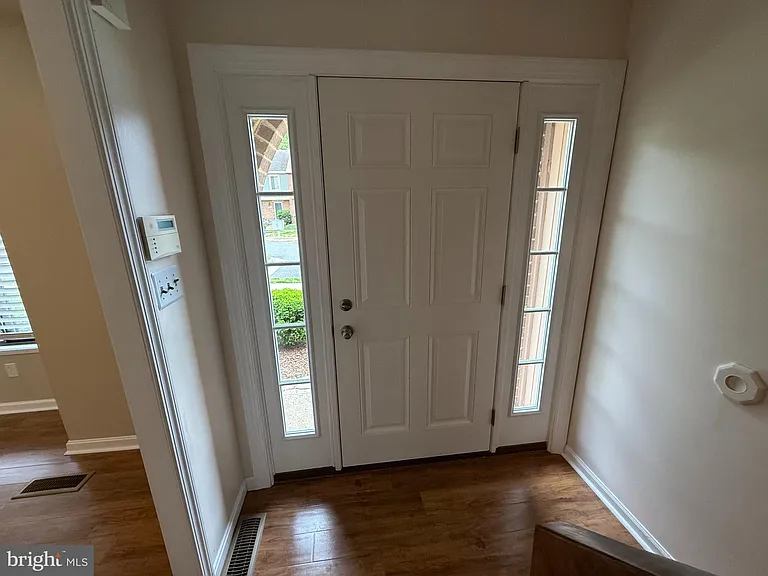 12457 Andover Ct — Photo 3